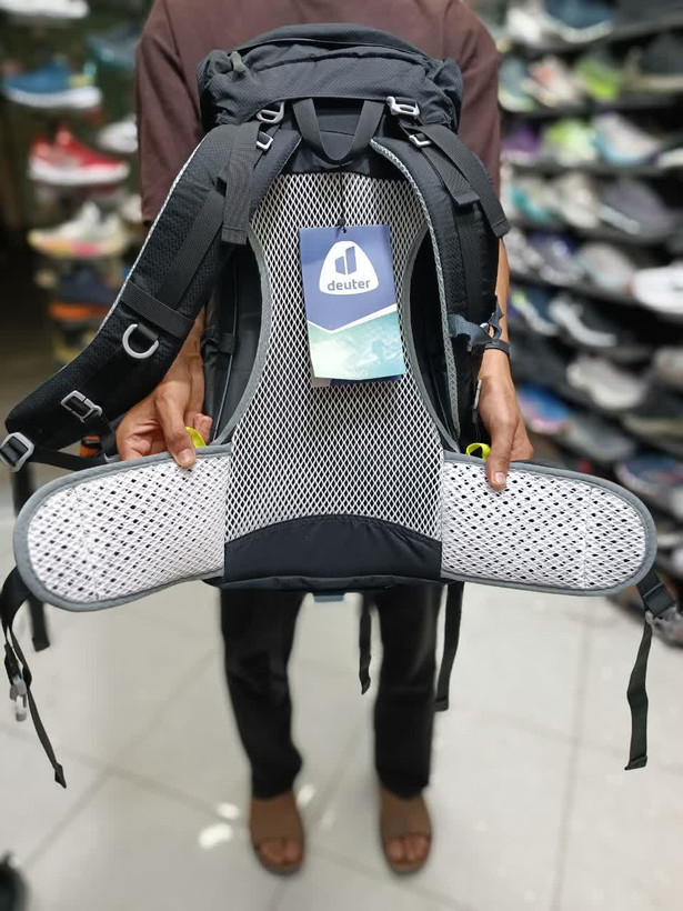 کوله پشتی کوهنوردی 35 لیتری دیوتر(deuter)